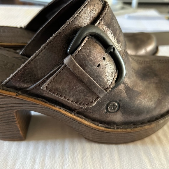 Born Women’s shoes. Size 9. Worn once. Gorgeous mottled grey colouring. $100 - Picture 2 of 8